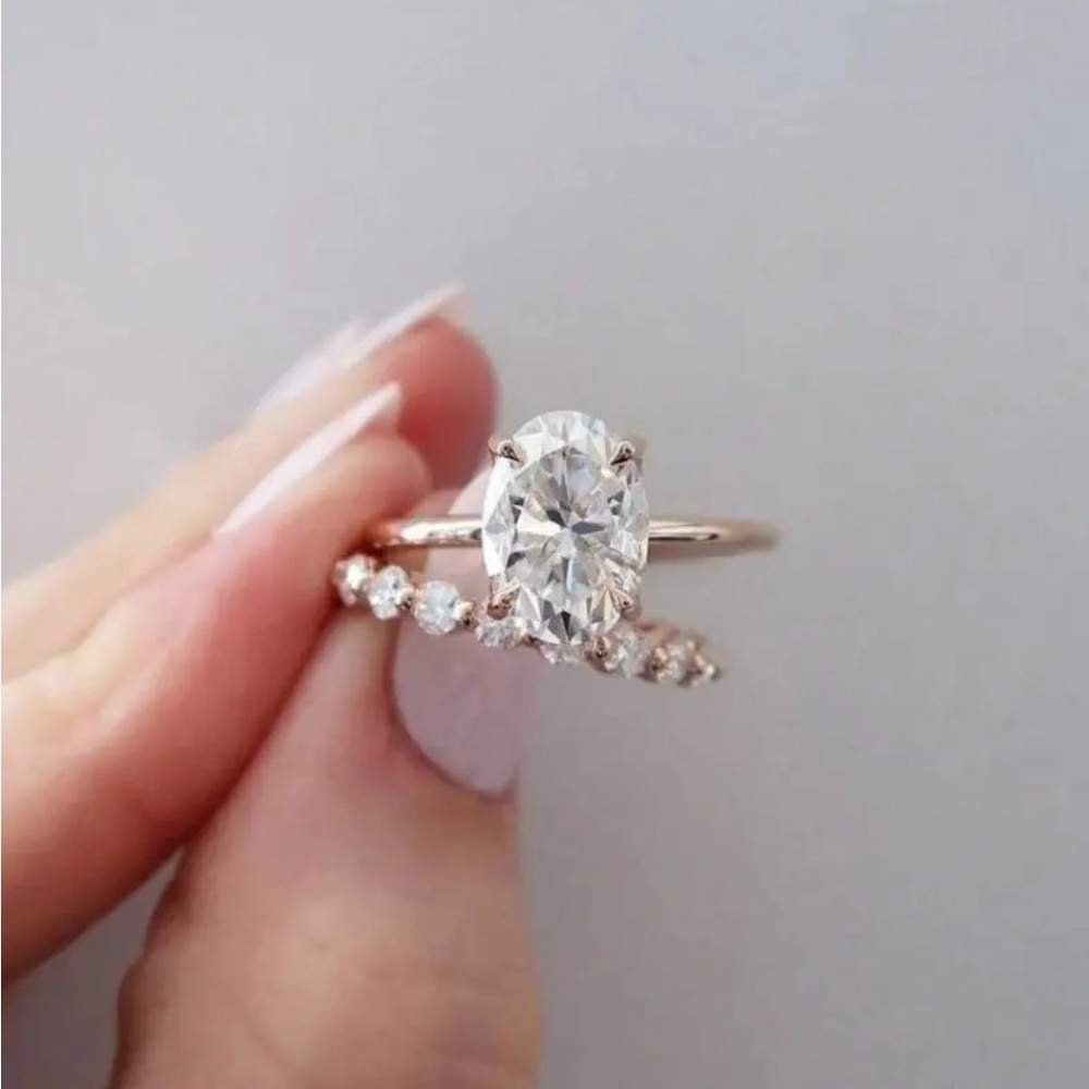NEW Oval Engagement Ring Set